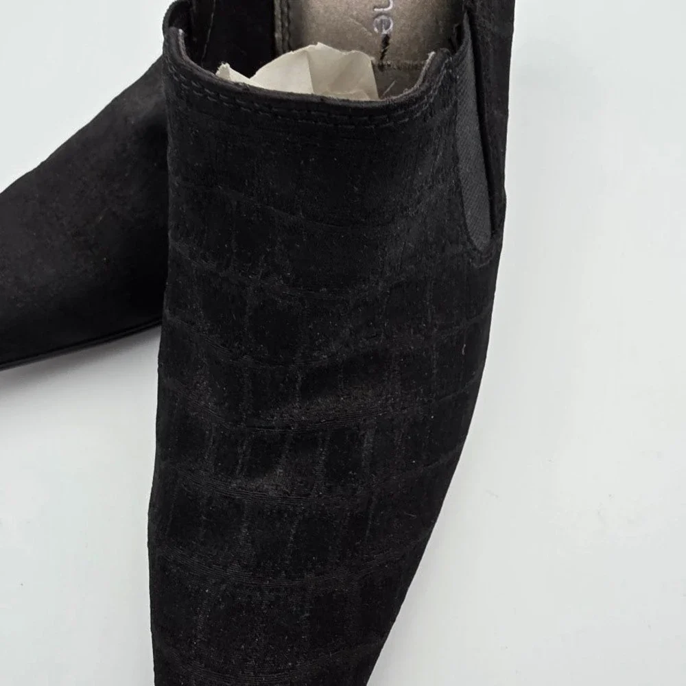 Liz Claiborne Black Suede Elastic Side‎ Ankle Booties Pointed Toe Heels Size 8M